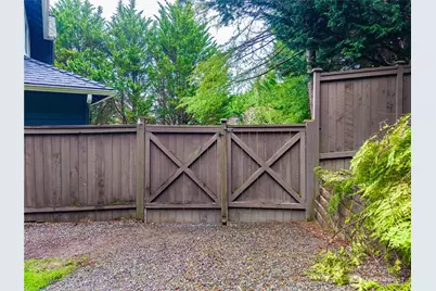 27903 NE 26th Street, Redmond, WA 98053 - Photo 36