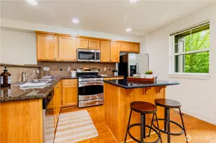 2674 SW Sylvan Heights Dr, Seattle, WA 98106 - Photo 10