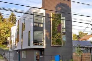 7424 Rainier Ave S, Seattle, WA 98118 - Photo 2