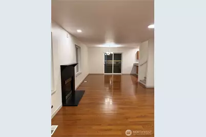 15409 51st Place W, Edmonds, WA 98026 - Photo 2