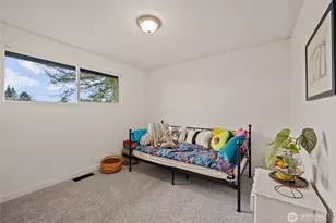 215 Hubbard Rd, Lynnwood, WA 98036 - Photo 18