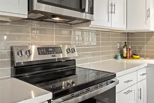 215 Hubbard Rd, Lynnwood, WA 98036 - Photo 10