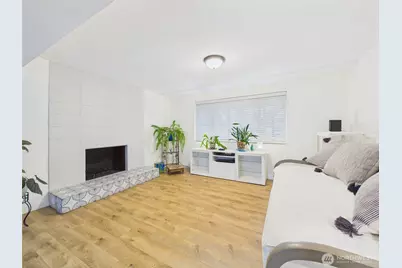 215 Hubbard Road, Lynnwood, WA 98036 - Photo 18