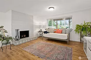 215 Hubbard Rd, Lynnwood, WA 98036 - Photo 24