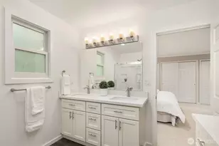 16214 NE 24th St, Bellevue, WA 98008 - Photo 26