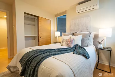 4413 Meridian Avenue N, Seattle, WA 98103 - Photo 18