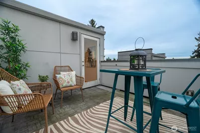 4413 Meridian Avenue N, Seattle, WA 98103 - Photo 26