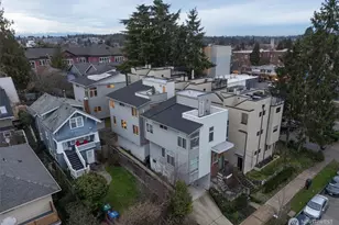4413 Meridian Ave N, Seattle, WA 98103 - Photo 30