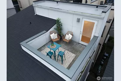 4413 Meridian Avenue N, Seattle, WA 98103 - Photo 30