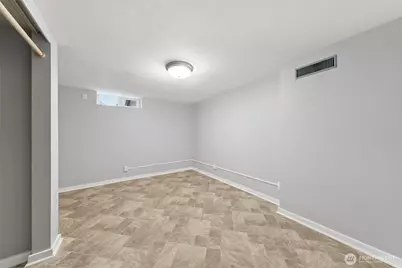 1829 Washington Avenue, Enumclaw, WA 98022 - Photo 22