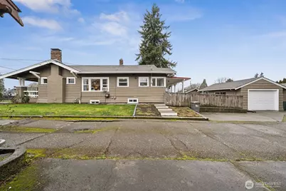 1829 Washington Avenue, Enumclaw, WA 98022 - Photo 32