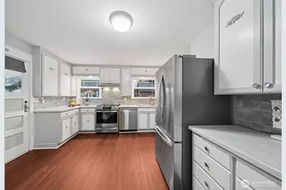 1829 Washington Avenue, Enumclaw, WA 98022 - Photo 10