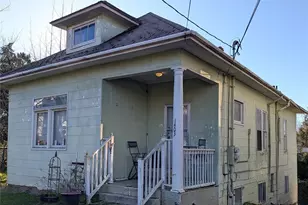 1403 31st Ave, Seattle, WA 98122 - Photo 1