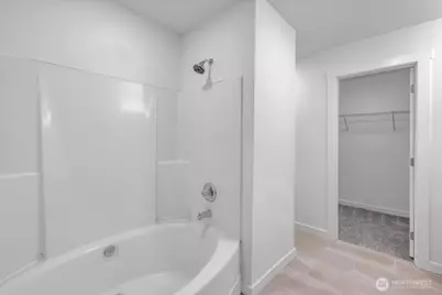 414 Easy Street SE, Rainier, WA 98576 - Photo 16