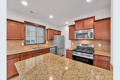 109 161st Place SE, Bothell, WA 98012 - Photo 6