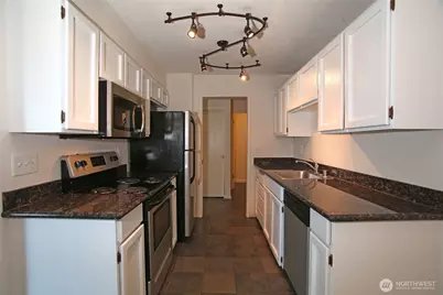 5631 California Avenue SW, Seattle, WA 98136 - Photo 18