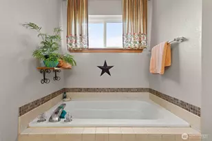 648 Kaitlyn St W, Eatonville, WA 98328 - Photo 18