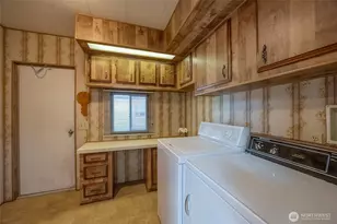 3611 I St NE, Auburn, WA 98002 - Photo 30