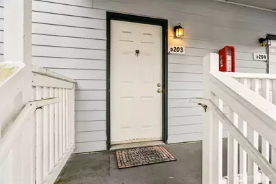 8823 Holly Drive #D203, Everett, WA 98208 - Photo 14