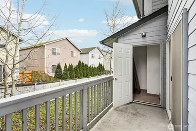 8823 Holly Drive #D203, Everett, WA 98208 - Photo 12