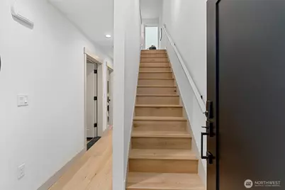 1255 NE 100th Street, Seattle, WA 98125 - Photo 12