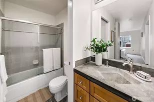 2414 1st Ave, Seattle, WA 98121 - Photo 18