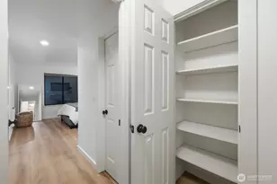 1809 N 107th St, Seattle, WA 98133 - Photo 12