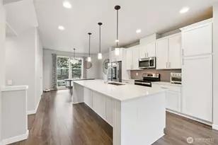 13717 Admiralty Way, Lynnwood, WA 98087 - Photo 8