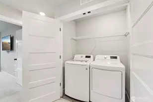 13717 Admiralty Way, Lynnwood, WA 98087 - Photo 26