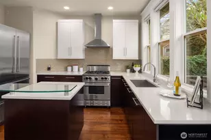 2113 3rd Ave W, Seattle, WA 98119 - Photo 22