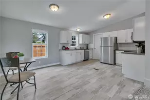 12818 Prairie Ridge Dr E, Bonney Lake, WA 98391 - Photo 10