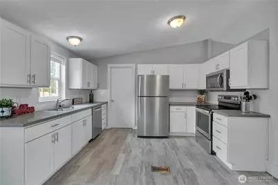 12818 Prairie Ridge Drive E, Bonney Lake, WA 98391 - Photo 14