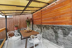 3252 13th Ave W, Seattle, WA 98119 - Photo 18