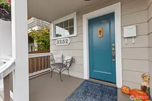 3252 13th Ave W, Seattle, WA 98119 - Photo 2