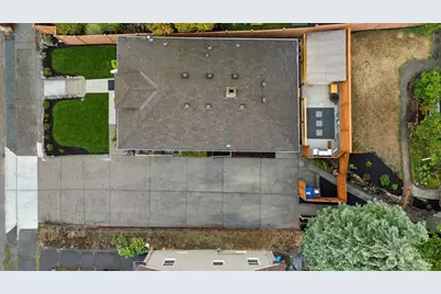 3252 13th Avenue W, Seattle, WA 98119 - Photo 30