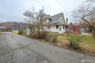 811 Pioneer Avenue, Cashmere, WA 98815 - Photo 4