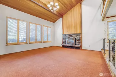 4223 NE 205th Street, Lake Forest Park, WA 98155 - Photo 4