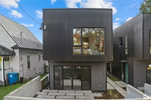 1114 26th Ave, Seattle, WA 98122 - Photo 2