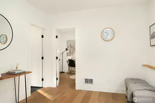 2337 10th Ave E, Seattle, WA 98102 - Photo 10