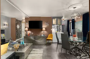 1105 Spring St, Seattle, WA 98104 - Photo 4