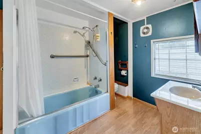 7233 36th Avenue SW, Seattle, WA 98126 - Photo 20