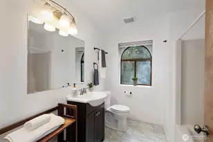 3661 NE Liverpool Dr, Bremerton, WA 98311 - Photo 22