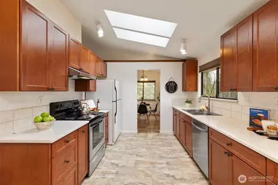 3661 NE Liverpool Drive, Bremerton, WA 98311 - Photo 10