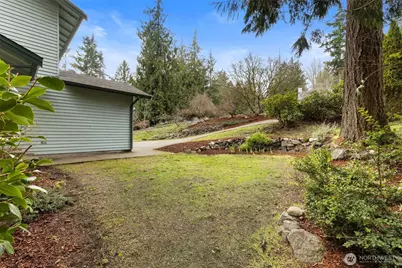 3661 NE Liverpool Drive, Bremerton, WA 98311 - Photo 2