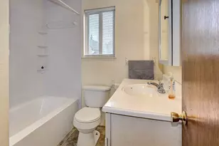 2707 18th St, Everett, WA 98201 - Photo 10