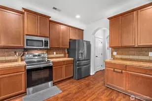 3806 Southlake Dr SE, Lacey, WA 98503 - Photo 4