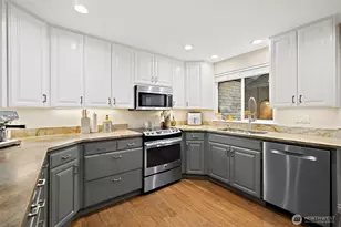 6514 NE 171st Pl, Kenmore, WA 98028 - Photo 2