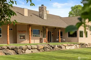 2720 NW Cascade Ave, East Wenatchee, WA 98802 - Photo 4