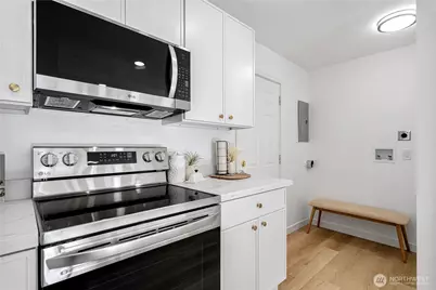 3538 SW Southern Street, Seattle, WA 98126 - Photo 8