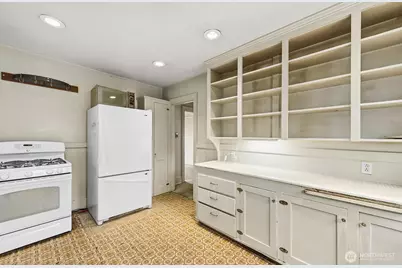 1142 N 77th Street, Seattle, WA 98103 - Photo 16